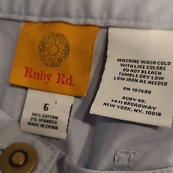 Ruby Rd  sz 6 cotton/spandex blend cropped pants - Picture 4 of 7